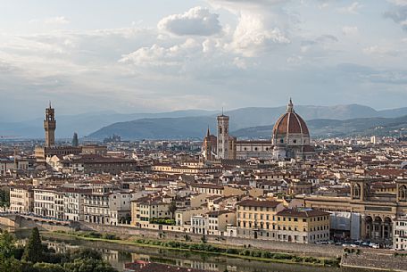 Florence city center as you can see it from Piazzale Michelangelo. At the center of the image the Florence cathedral and on the left Palazzo Vecchio, Florence,Tuscany,  Italy