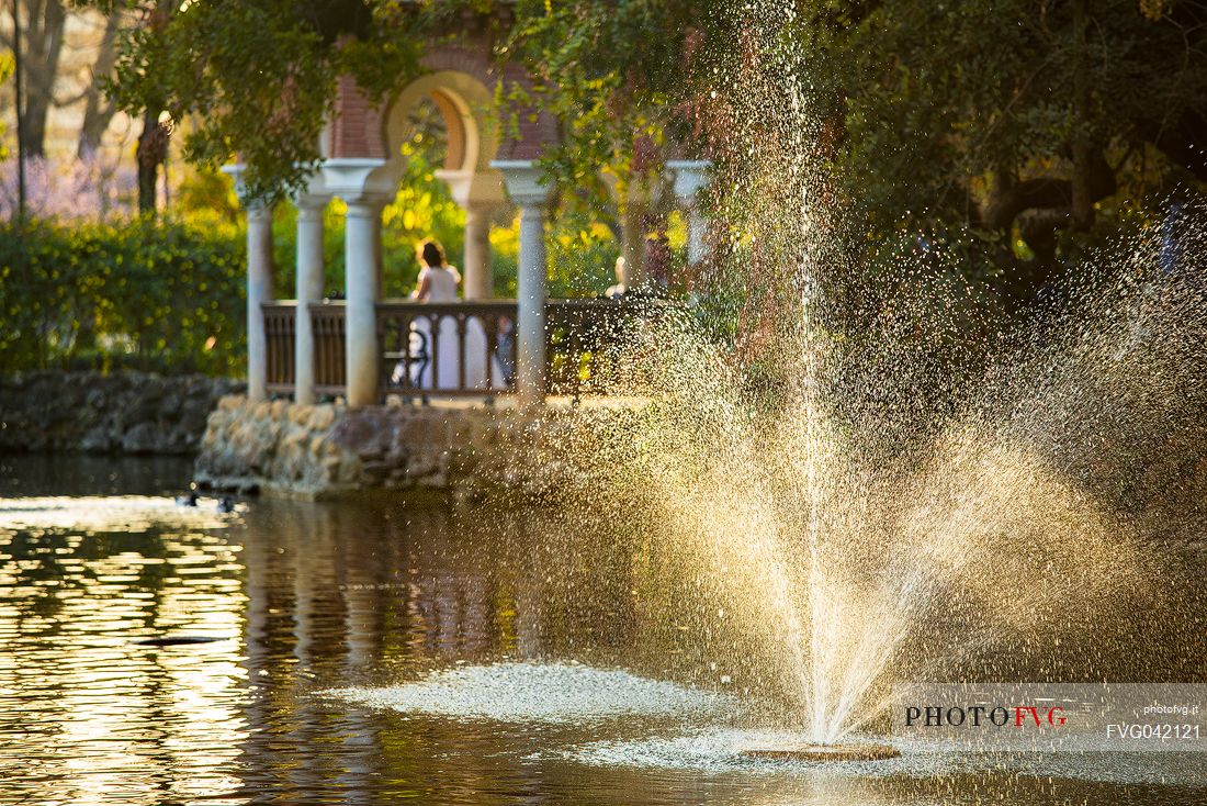 The duck pond, in the background the pavilion of Alfonso XII in the Park of Maria Luisa ( Parque de Maria Luisa ), Seville, Spain, Europe