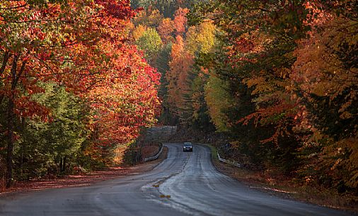 The Kancamagus Highway in northern New Hampshire; it's a 34 scenic highway that stretches from Lincoln to Conway, New England, Usa The Kancamagus Highway in northern New Hampshire; it's a 34 scenic highway that stretches from Lincoln to Conway, New England, Usa