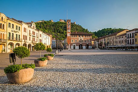 The Piazza degli Scacchi square and the Castello Superiore castle on the top of the hill, Marostica, Vicenza, Veneto, Italy