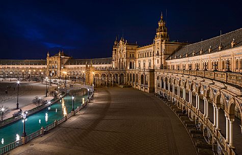Historical building in the Plaza de Espana by night, Seville, Andalusia, Spain, Europe