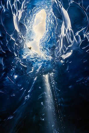 Ice cave in Iceland, Jokulsarlon, Iceland
