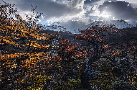 Autumnal landscape of Fitz Roy Mountain Range, Los Glaciares National Park, Patagonia, Argentina Autumnal landscape of Fitz Roy Mountain Range, Los Glaciares National Park, Patagonia, Argentina