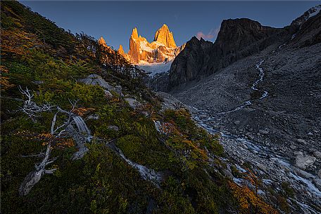 Sunrise at Fitz Roy, El Chalten, Los Glaciares National Park, Santa Cruz, Patagonia, Argentina