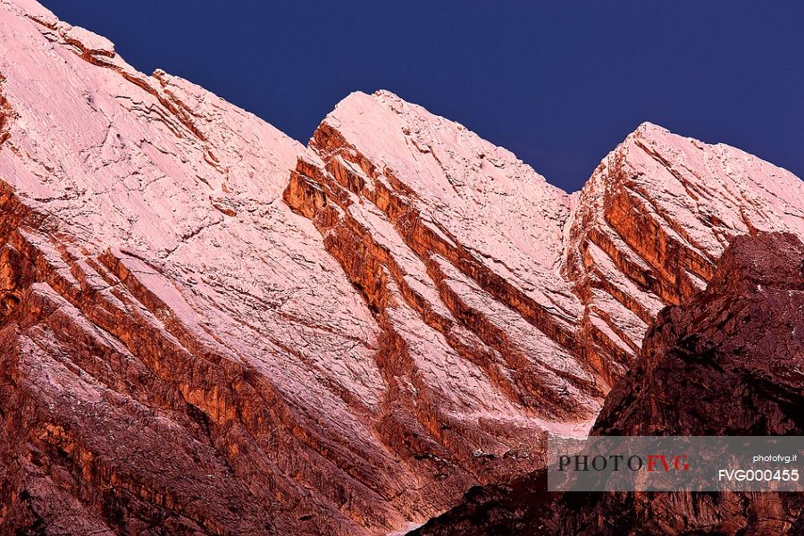 Laste-Preti Mountain Group at sunrise