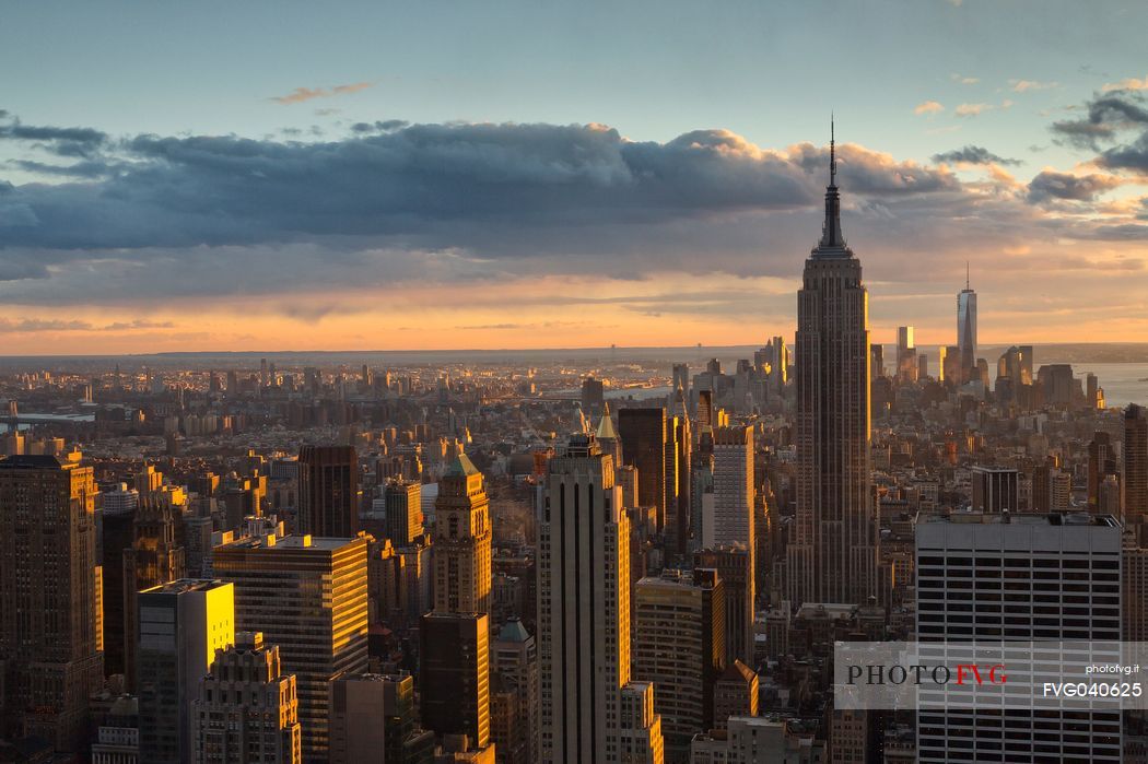 Cityscape with the Empire State Building, view from the Top of the Rock observation deck at Rockfeller Center, Manhattan, New York City, USA
