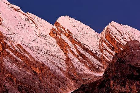Laste-Preti Mountain Group at sunrise