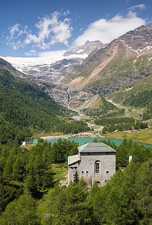 Alp Grum with Palu lake and the glacier, Poschiavo valley, Engadin, Canton of Grisons, Switzerland, Europe