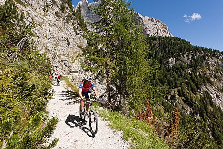 Mountain bike in Val Ombretta, Marmolada mountain range, dolomites, Veneto, Italy, Europe