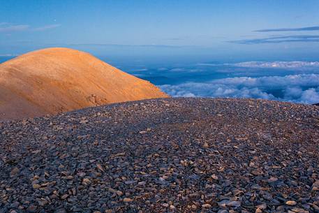 Mount Acquaviva in the amphitheater of the Murelle at twilight, Majella national park, Abruzzo, Italy, Europe