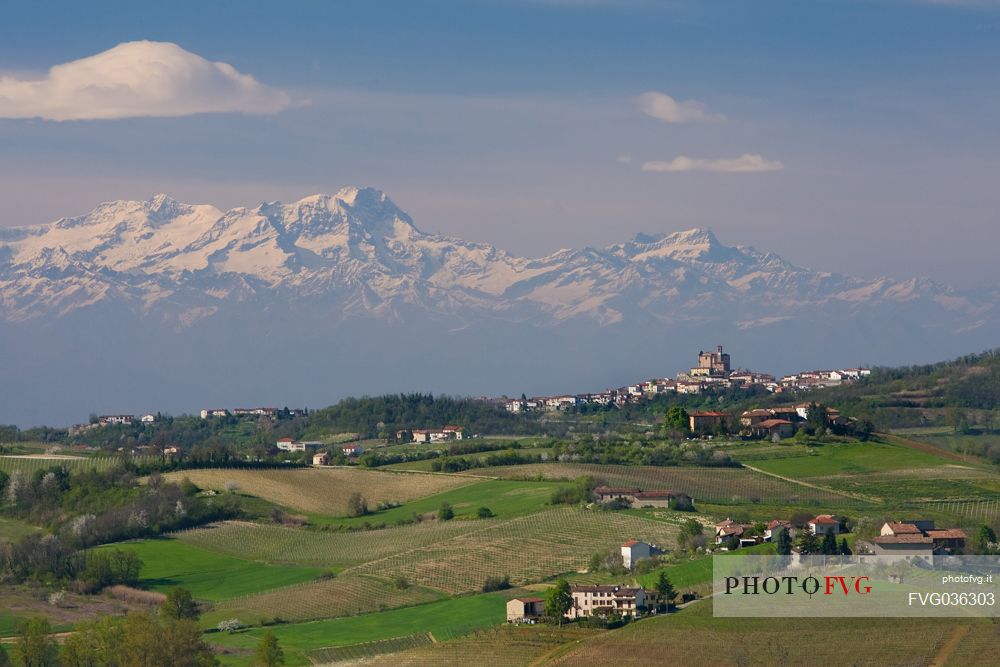 The church and the village of Treville and the Monte Rosa mountain range in the background, Monferrato, Piedmont, Italy, Europe