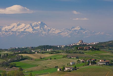 The church and the village of Treville and the Monte Rosa mountain range in the background, Monferrato, Piedmont, Italy, Europe