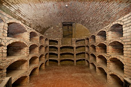 An infernot, the typical cellar in Monferrato.
This is the Palazzo Callori infernot in Vignale Monferrato village, Piedmont, Italy, Europe