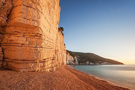 Vignanotica Beach is one of the most spectacular on the Gargano coast. The dawn lights up the white rocks making them just like gold, and giving golden moments of magic.