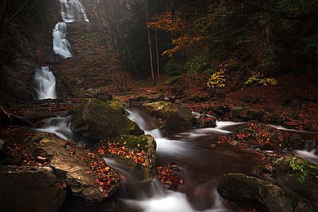 Cantagalli waterfall near Padula in the Laga mountains,Gran Sasso and Monti della Laga National Park, Teramo, Abruzzi, Italy, Europe