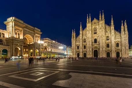 Plaza of the Cathedral in Milan at the blue hour 