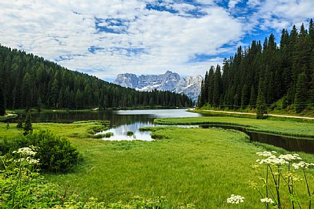 Lake Misurina with Mount Sorapiss in the background, Cortina d'Ampezzo, dolomites, Veneto, Italy, Europe