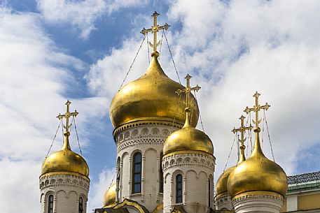 The bright domes of  the Annunciation Cathedral in the Kremlin, Moscow, Russia