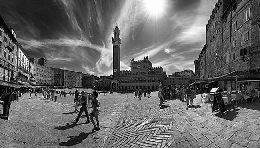 Piazza del Campo square and Torre del Mangia tower in the background, Siena, Tuscany, Italy