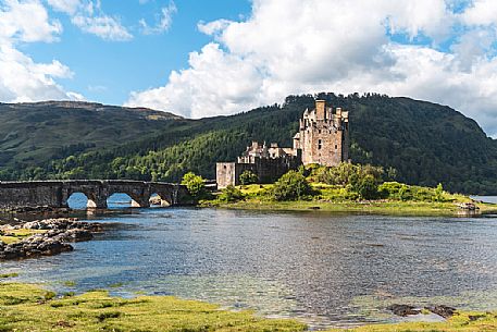 Eilean Donan Castle in the Cullin hills, Loch Duich bay, Highland, Scotland, United Kingdom