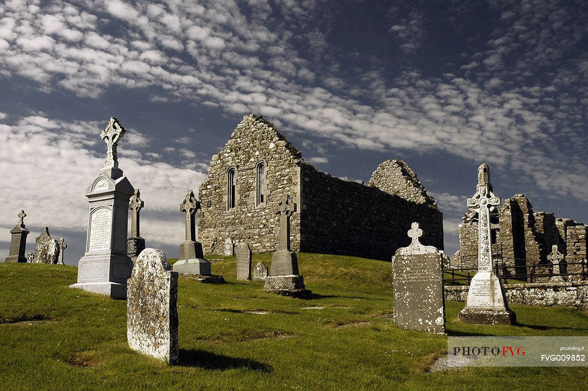 Old Church and Celtic Cross at Clonmacnoise