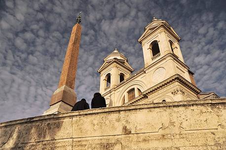 Church of the Santissima Trinit dei Monti, Obelisk