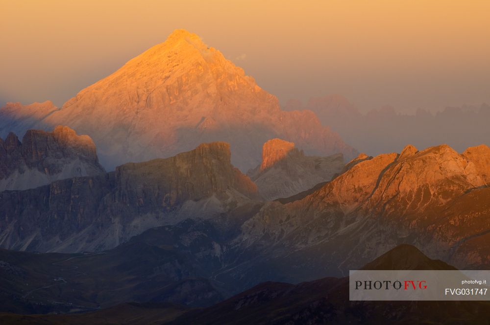 Sunset from the top of Piz Bo in the Sella mounatin group towards Antelao peak and Giau Pass, dolomites, Italy