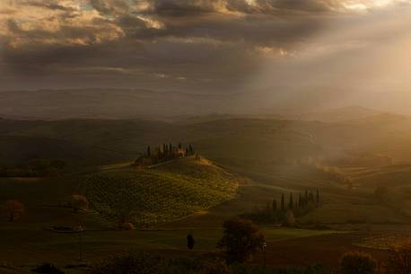Sunrise at the Belvedere farm in the Val d'Orcia hills, Orcia valley, Tuscany, Italy, Europe
