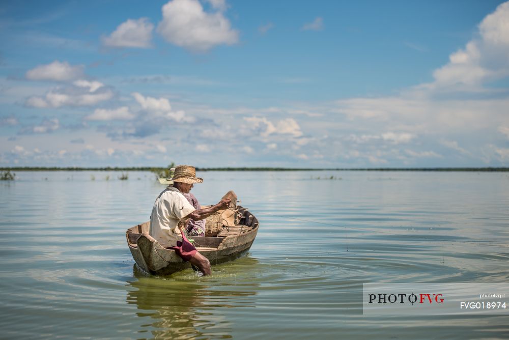 Fisherman at Kompong Kleang