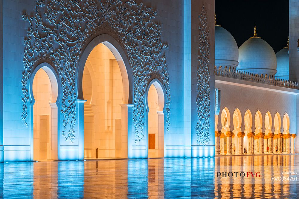 Detail of entrance of the Sheikh Zayed Grand Mosque in the City of Abu Dhabi at twilight, Emirate of Abu Dhabi, United Arab Emirates, UAE