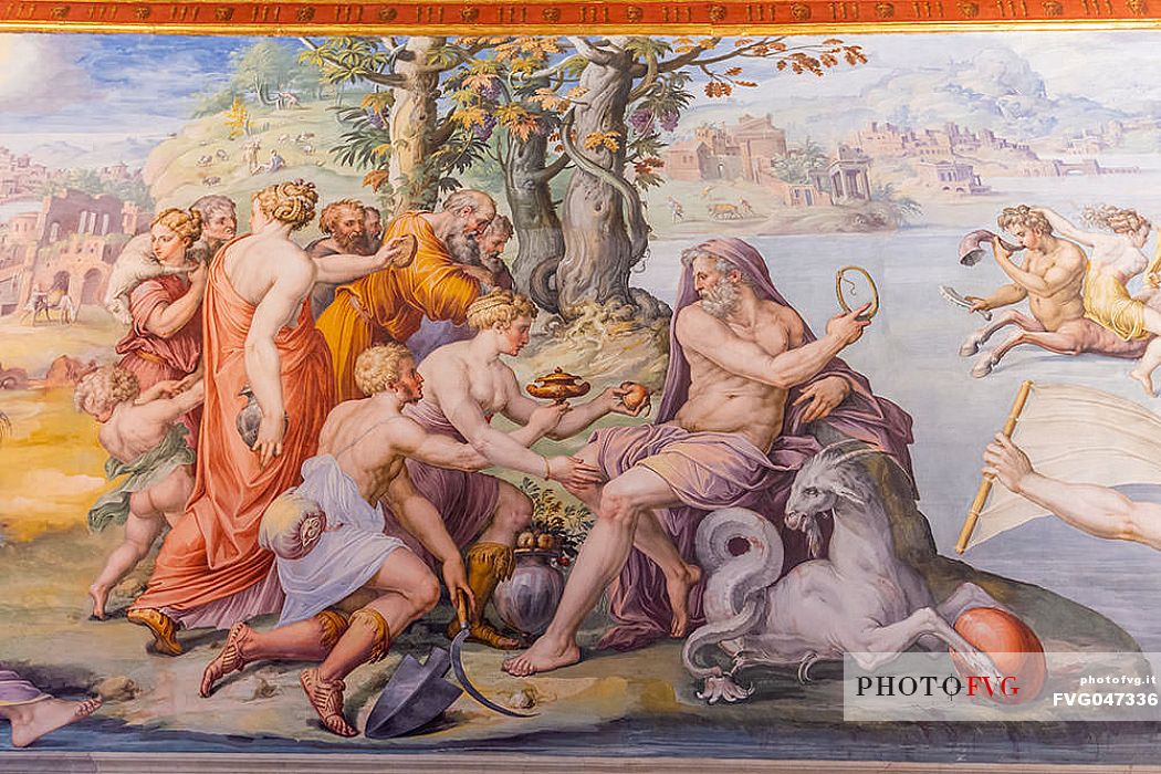 Fresco in the Room of the Elements or Stanza degli Elementi, Palazzo Vecchio, Piazza della Signoria, Florence, Tuscany, Italy, Europe