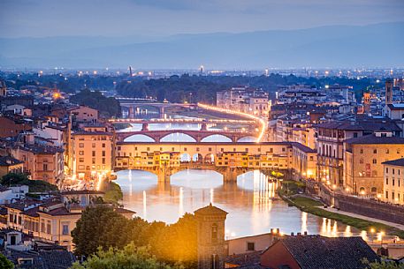 Ponte vecchio and Arno river at twilight view from Piazzale Michelangelo square, Florence, Tuscany, Italy, Europe