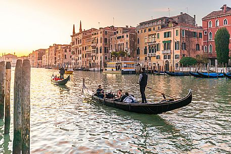 Tourists in the gondolas in Canal Grande canal, Venice, Veneto, Italy, Europe